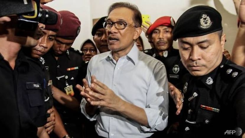 Anwar mungkin bebas lambat sedikit, kata Mahathir