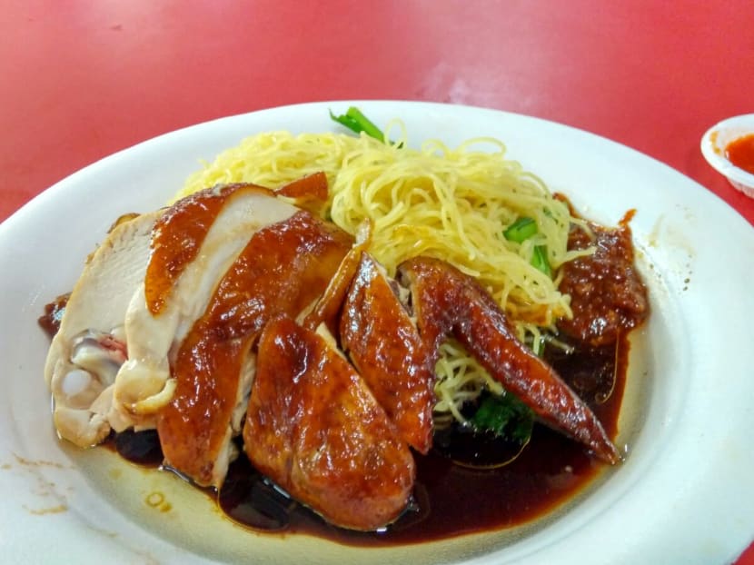Gallery: Bustling business at Michelin-starred hawker stalls