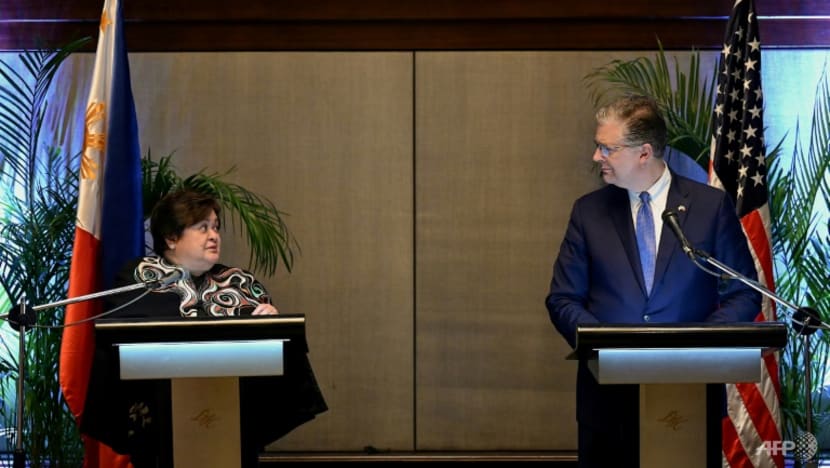 US, Philippines vow to boost security ties to address 'flashpoints' US, Philippines vow to boost security ties to address 'flashpoints'