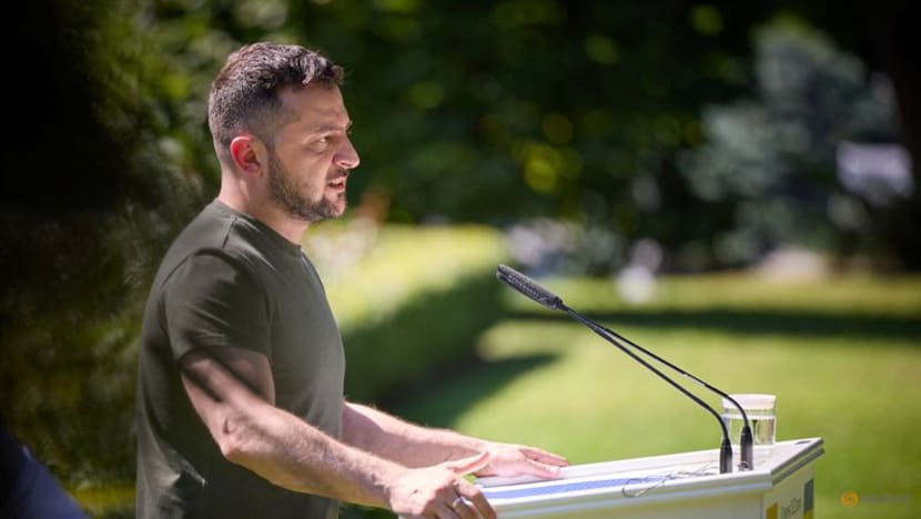 Zelenskyy tells officials to stop discussing tactics, probe opens into leak Zelenskyy tells officials to stop discussing tactics, probe opens into leak
