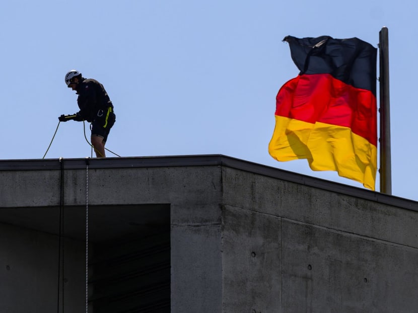 german flag during world war 2