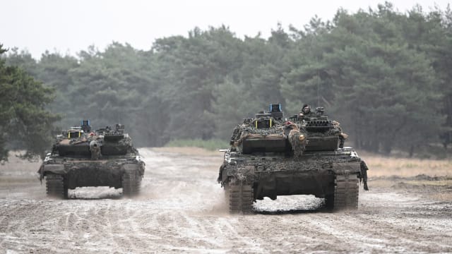 波兰已向乌克兰交付 首批德国制造豹二型主战坦克