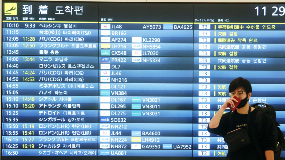 Japan to lift COVID-19 border controls before holiday week