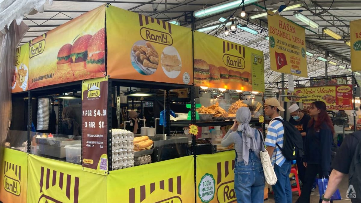High rent, stiff competition: Geylang Serai Ramadan bazaar stallholders struggling to turn a profit