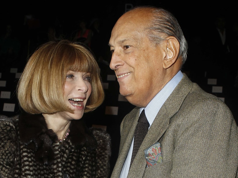 Vogue Editor Anna Wintour (L) and designer Oscar de la Renta arrive for the Diane von Furstenberg show during the Fall/Winter 2012 collection shows during New York Fashion Week in this February 12, 2012 file photo. Photo: Reuters