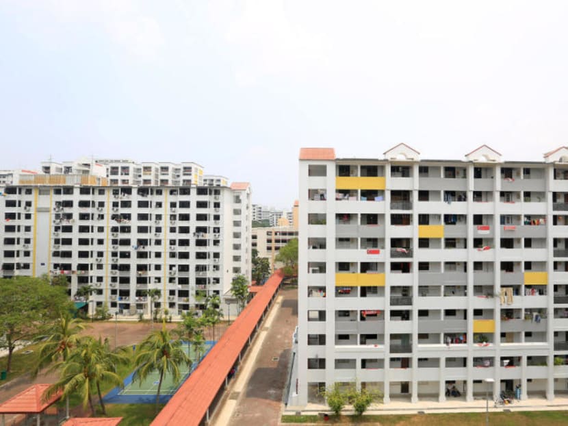 940,000 HDB households to get GST voucher rebate for utilities bills in January 2021 940,000 HDB households to get GST voucher rebate for utilities bills in January 2021