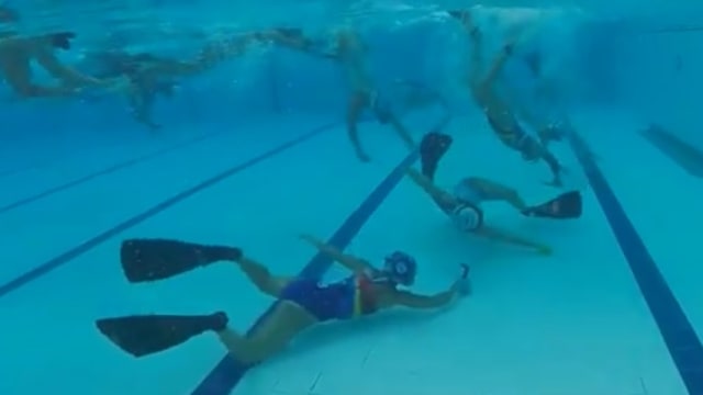 【东运会】我国女子水下曲棍球队夺金