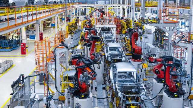 美国工厂订单加速增长 按月增长1%