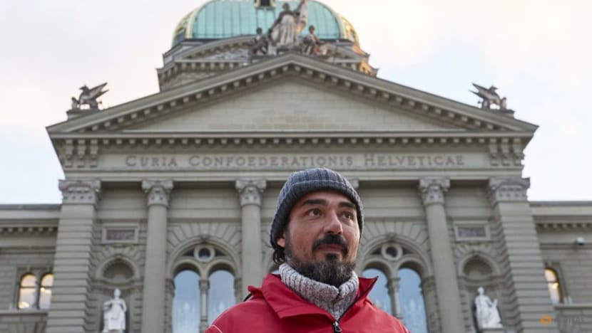 Swiss father ready to die in climate hunger strike 