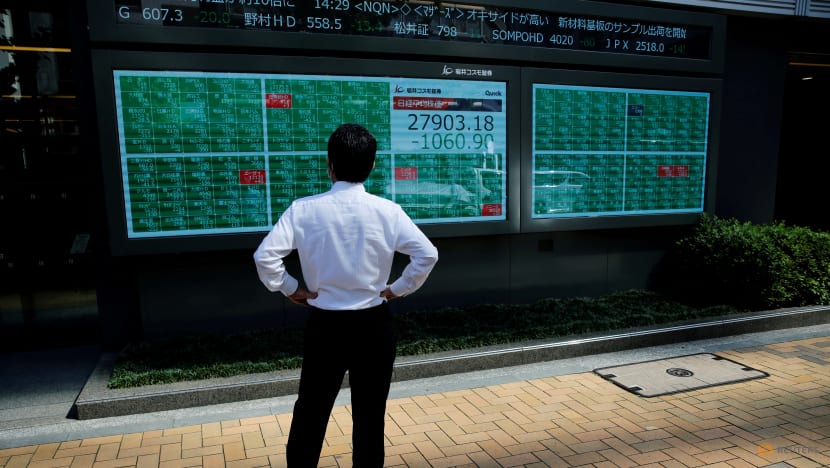 Stocks rise with US big growth shares; 5-yr US yields climb Stocks rise with US big growth shares; 5-yr US yields climb