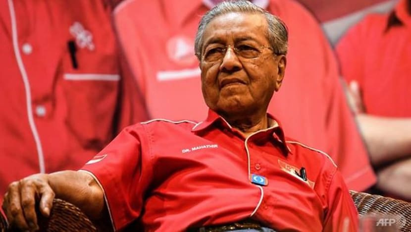 Kembali ke akar kamu, nasihat Mahathir kepada UMNO