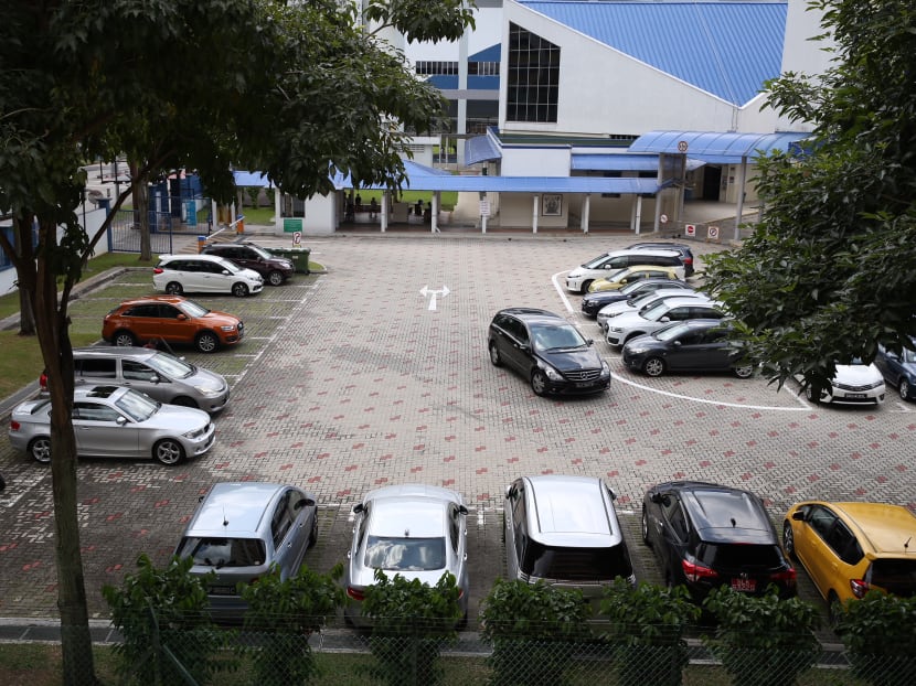 Teachers at all national schools and junior colleges will soon have to pay for parking, following a carpark policy review for schools. Photo: Koh Mui Fong/TODAY