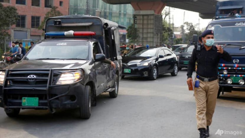 Pakistan court condemns 2 men to death in highway rape case Pakistan court condemns 2 men to death in highway rape case
