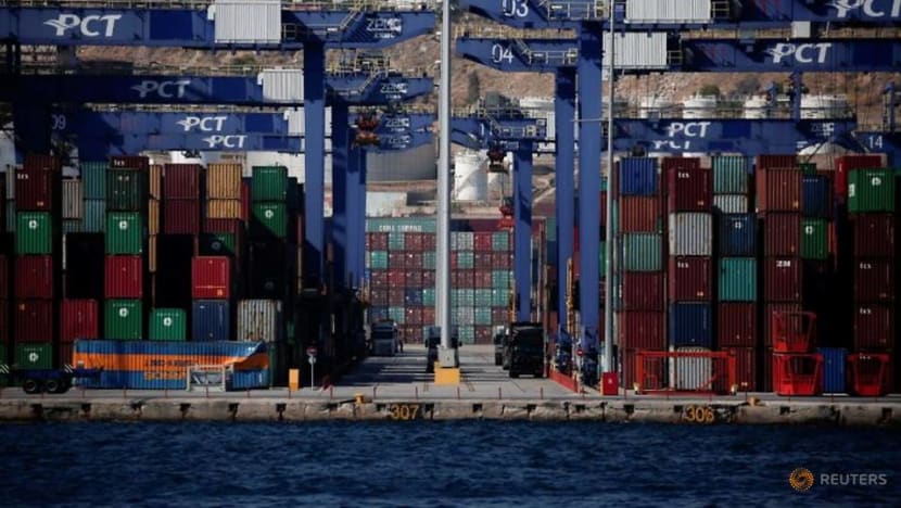 China's COSCO hopes for Greek deal on Piraeus despite delay - official China's COSCO hopes for Greek deal on Piraeus despite delay - official