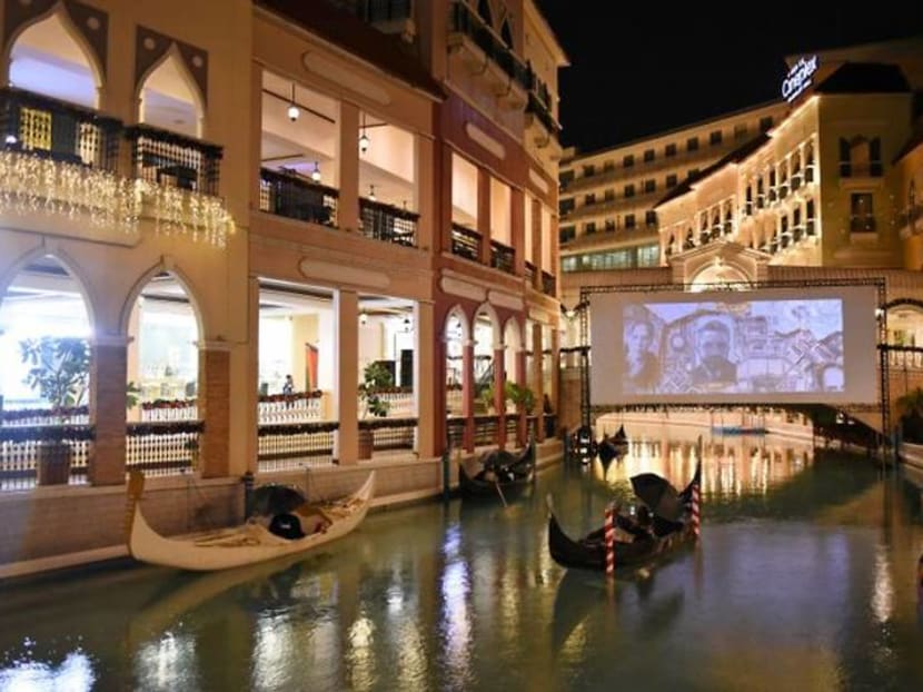 Movie by gondola: Philippine cinema offers Venice-themed pandemic escape Movie by gondola: Philippine cinema offers Venice-themed pandemic escape