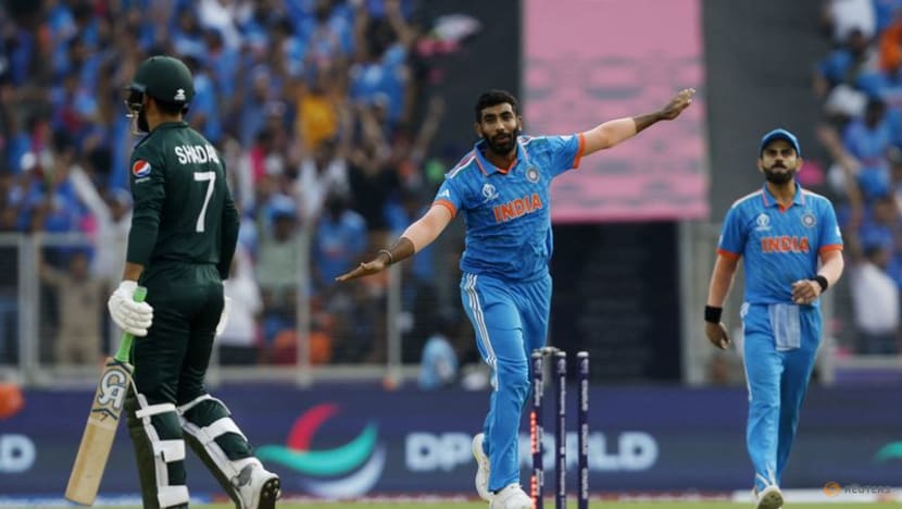 Gill back, India elect to field against Pakistan