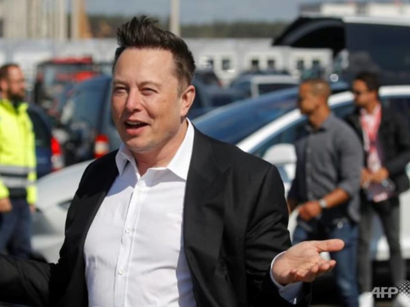 Commentary: Maybe Elon Musk should stop tweeting about Tesla