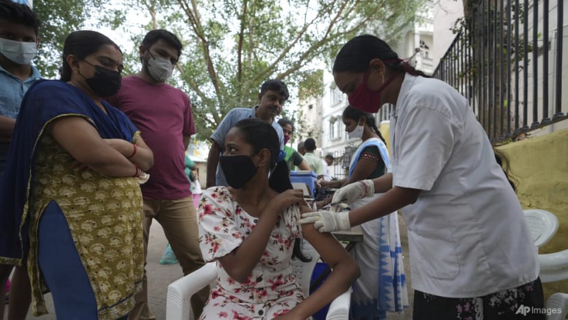 India's COVID-19 vaccinations hit 2 billion, new cases at four-month high India's COVID-19 vaccinations hit 2 billion, new cases at four-month high