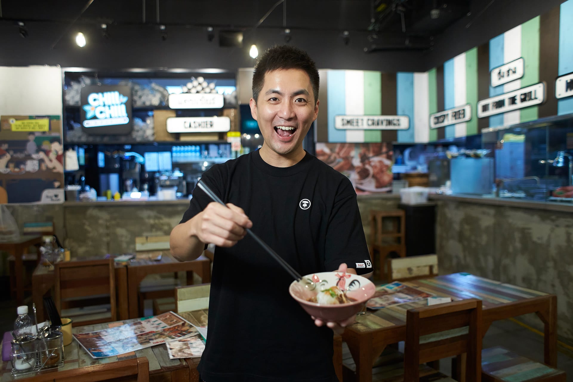 Singer-Songwriter Hong Junyang Finds Owning Restaurant "More Promising" Than Being A Musician Singer-Songwriter Hong Junyang Finds Owning Restaurant "More Promising" Than Being A Musician
