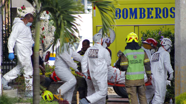 哥伦比亚小型飞机在住宅区坠毁 机上八人全罹难