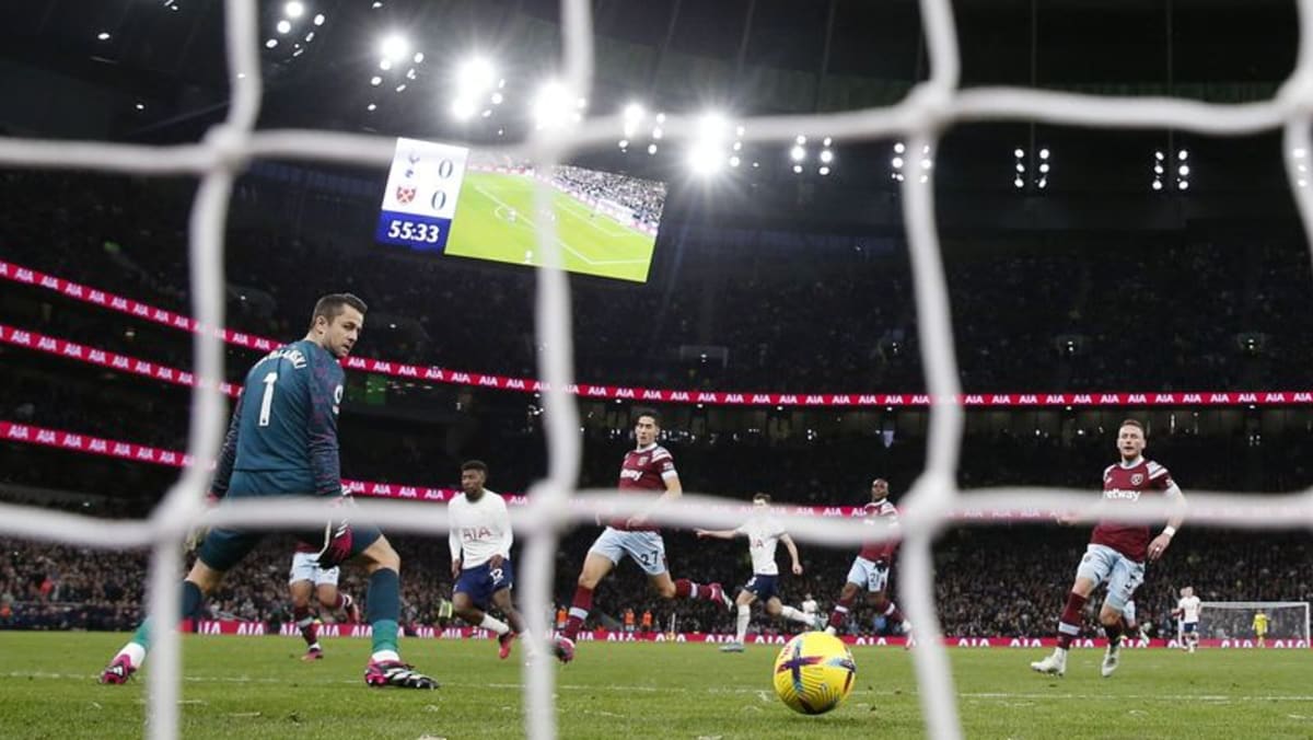 Spurs naik ke urutan keempat dengan kemenangan kandang 2-0 atas West Ham
