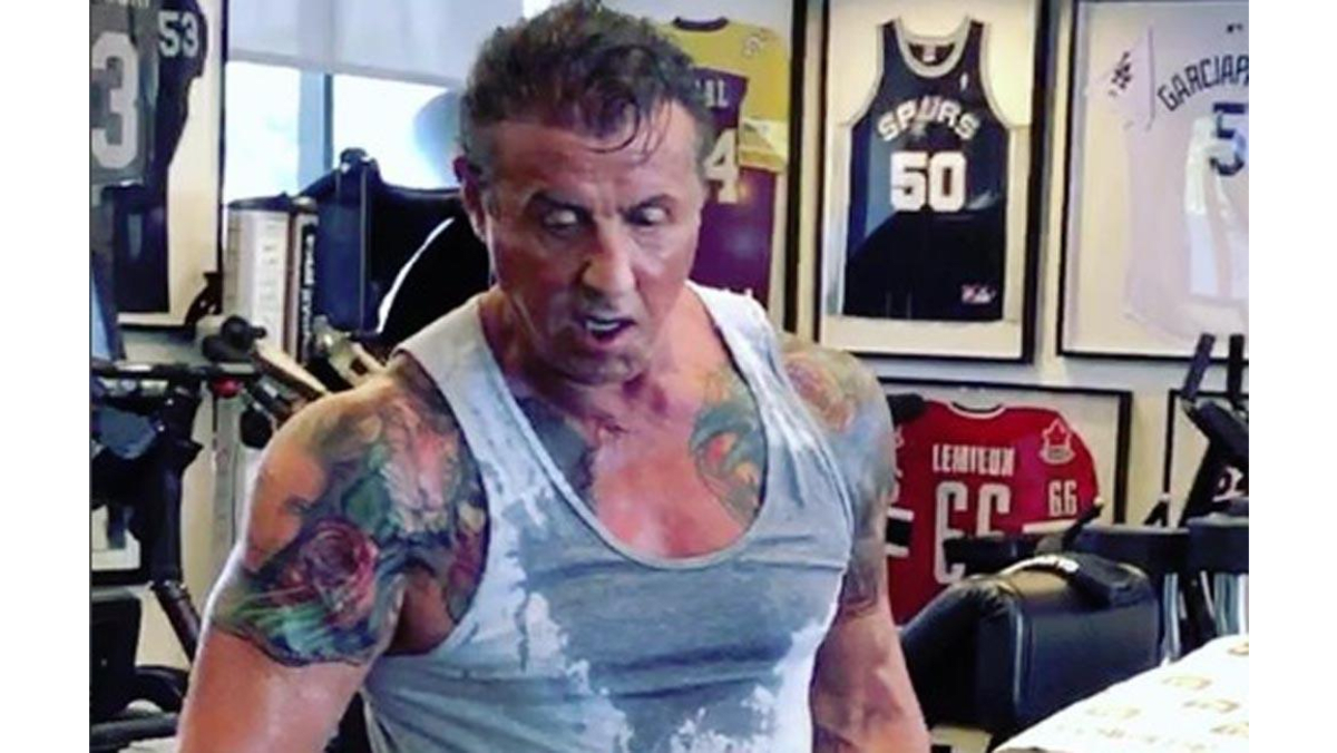 Sylvester Stallone gets ripped for Rambo - 8 Days