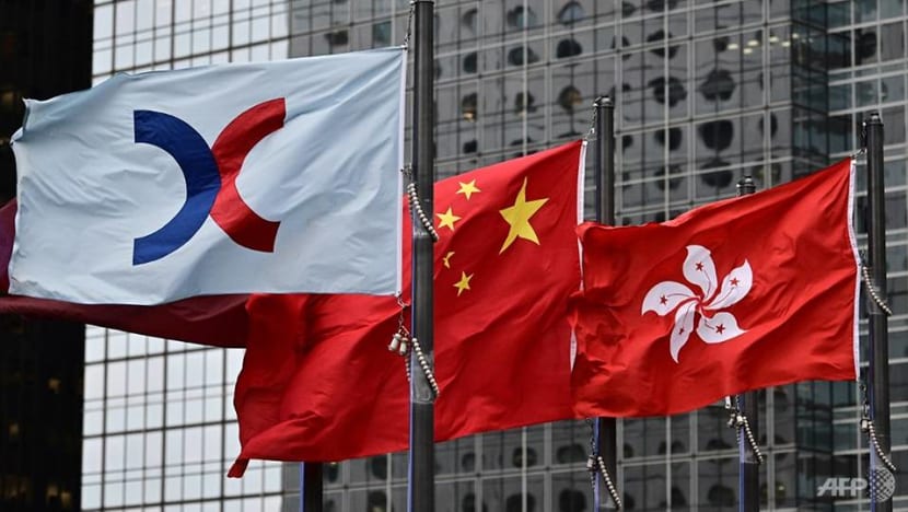 Hong Kong stocks plunge more than 3% at open Hong Kong stocks plunge more than 3% at open