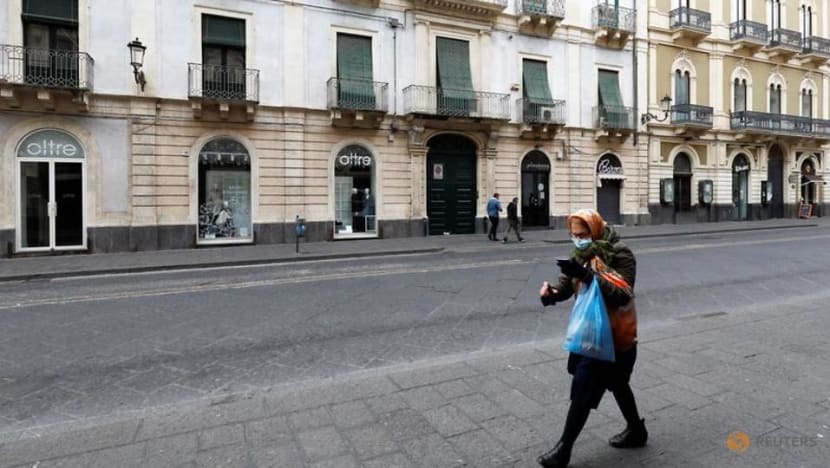 Fear of severe side effects upsets Sicily's COVID-19 vaccination plans Fear of severe side effects upsets Sicily's COVID-19 vaccination plans