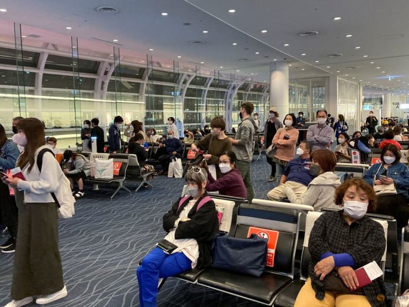 For Japan's hard-hit airlines, demand for Hawaii flights offers glimmer of hope For Japan's hard-hit airlines, demand for Hawaii flights offers glimmer of hope