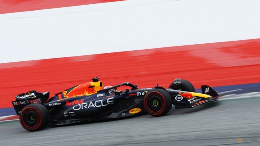Verstappen on pole for Austrian Saturday sprint