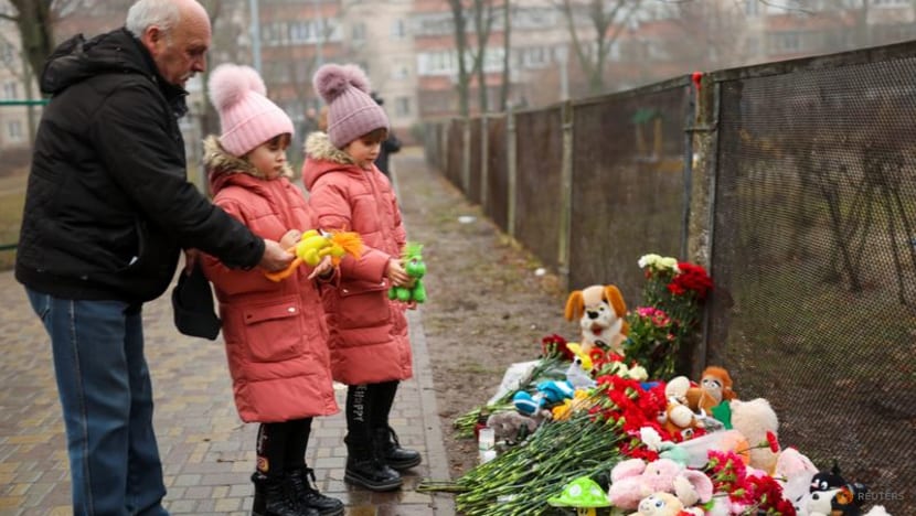 'Where are the kids?' Ukrainian mother recounts helicopter crash horror 'Where are the kids?' Ukrainian mother recounts helicopter crash horror