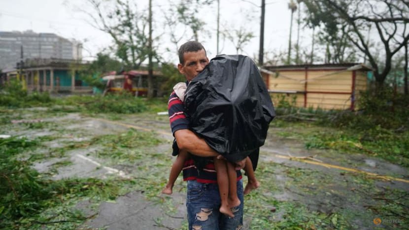 Cuba entirely without power after Hurricane Ian causes grid to collapse Cuba entirely without power after Hurricane Ian causes grid to collapse
