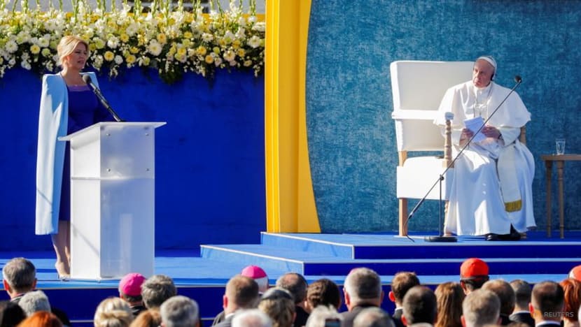 Pope Francis, in Slovakia, warns European countries against being self-centred Pope Francis, in Slovakia, warns European countries against being self-centred
