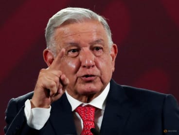 Mexico still has 'differences' with US on air safety rating, president says