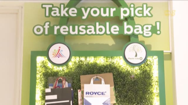 一次性塑料袋费用征收措施开跑 环保袋销售增加两倍