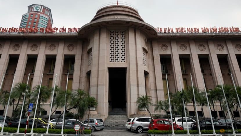 Vietnam lawmakers call for further rate cut to prop up growth