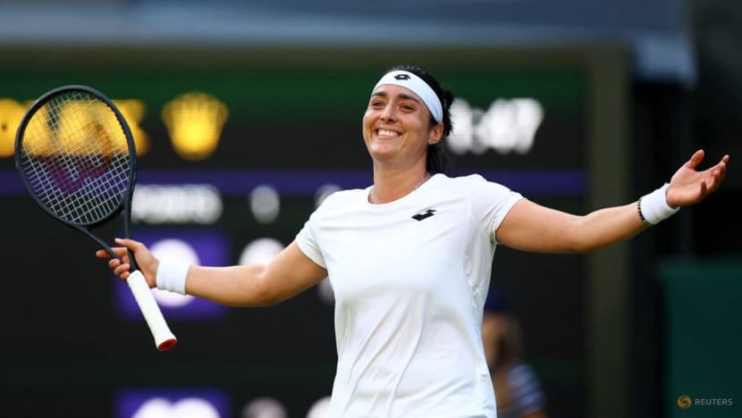 Third-seed Jabeur sees off Bouzkova for maiden major semi-final Third-seed Jabeur sees off Bouzkova for maiden major semi-final