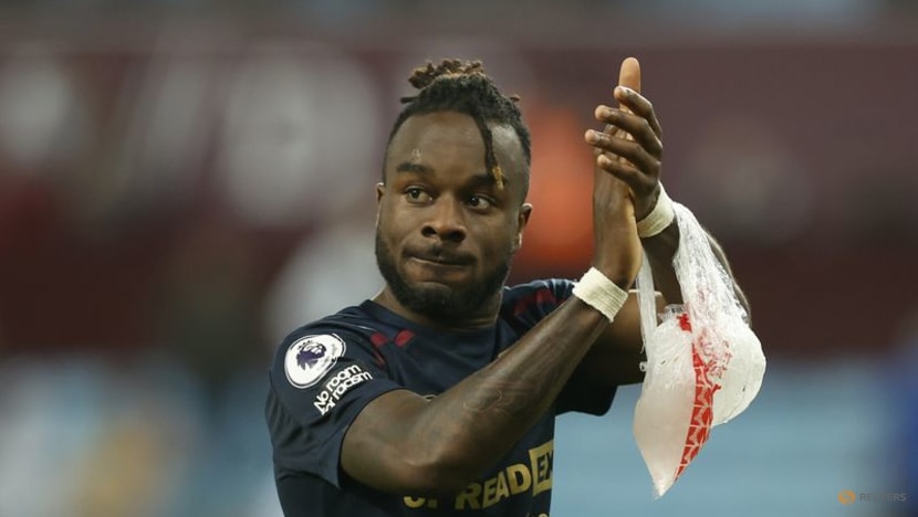West Ham sign Ivorian Cornet from Burnley West Ham sign Ivorian Cornet from Burnley