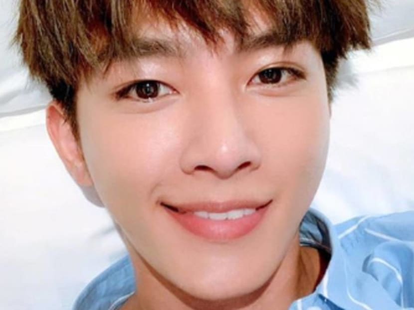 Aaron Yan Outed As Gay After Leaked Photos Reveal He Was Three-Timing His Ex-Boyfriend Aaron Yan Outed As Gay After Leaked Photos Reveal He Was Three-Timing His Ex-Boyfriend