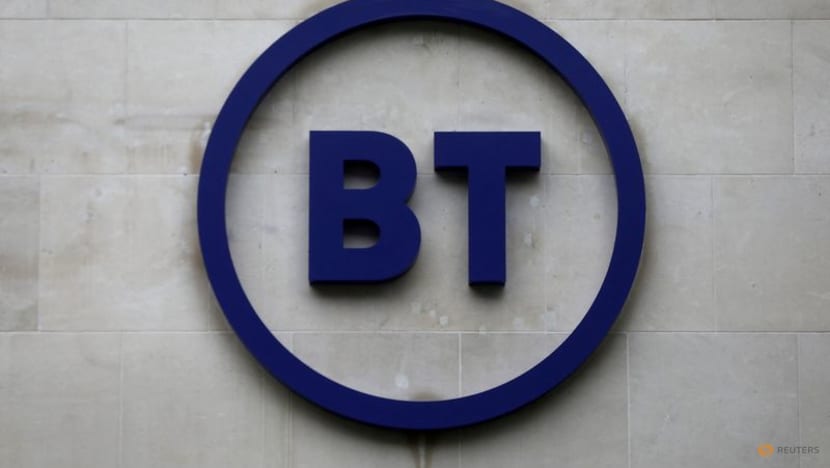 Britain's BT returns to revenue growth, reaffirms guidance Britain's BT returns to revenue growth, reaffirms guidance