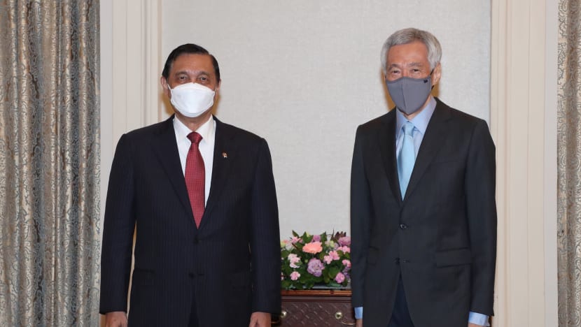 Usaha S'pura, Indonesia tangani perubahan iklim ibarat 'pencari laluan' terus melabur dalam huraian mampan, kata PM Lee Usaha S'pura, Indonesia tangani perubahan iklim ibarat 'pencari laluan' terus melabur dalam huraian mampan, kata PM Lee