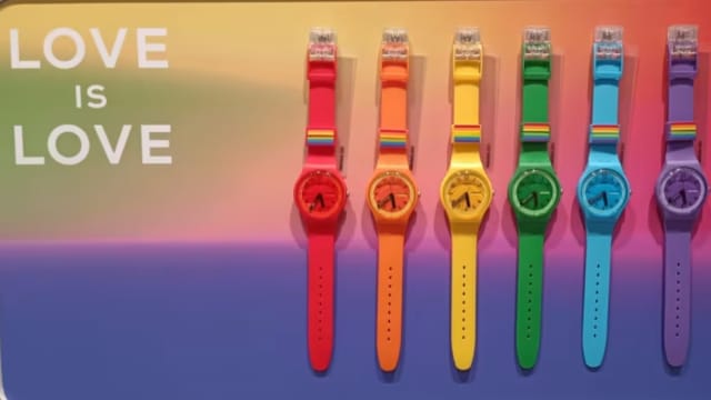 马国禁民众拥有含LGBTQ元素Swatch手表和物品