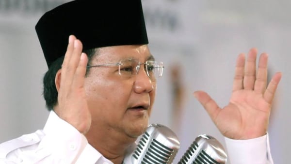 Menteri pertahanan Indonesia Prabowo beri isyarat bakal bertanding jawatan Presiden