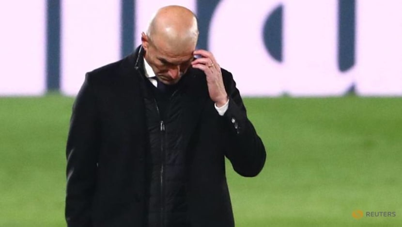 Football: Zidane in 'serious danger' after Madrid crisis deepens Football: Zidane in 'serious danger' after Madrid crisis deepens