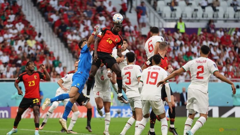 Morocco switch goalkeepers before kick off v Belgium Morocco switch goalkeepers before kick off v Belgium