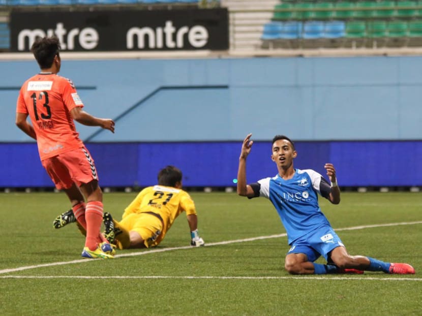 Faris Ramli (right) looking away in disbelief after missing a scoring chance against Albirex. Photo: S.League