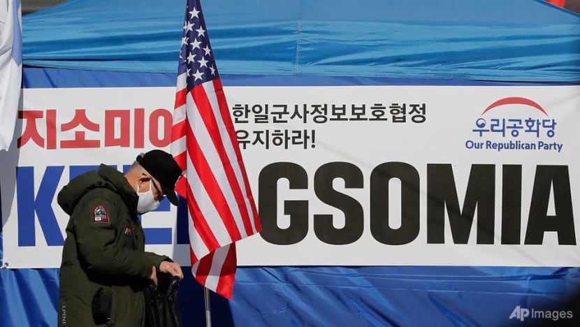 South Korea salvages military pact with Japan at 11th hour South Korea salvages military pact with Japan at 11th hour