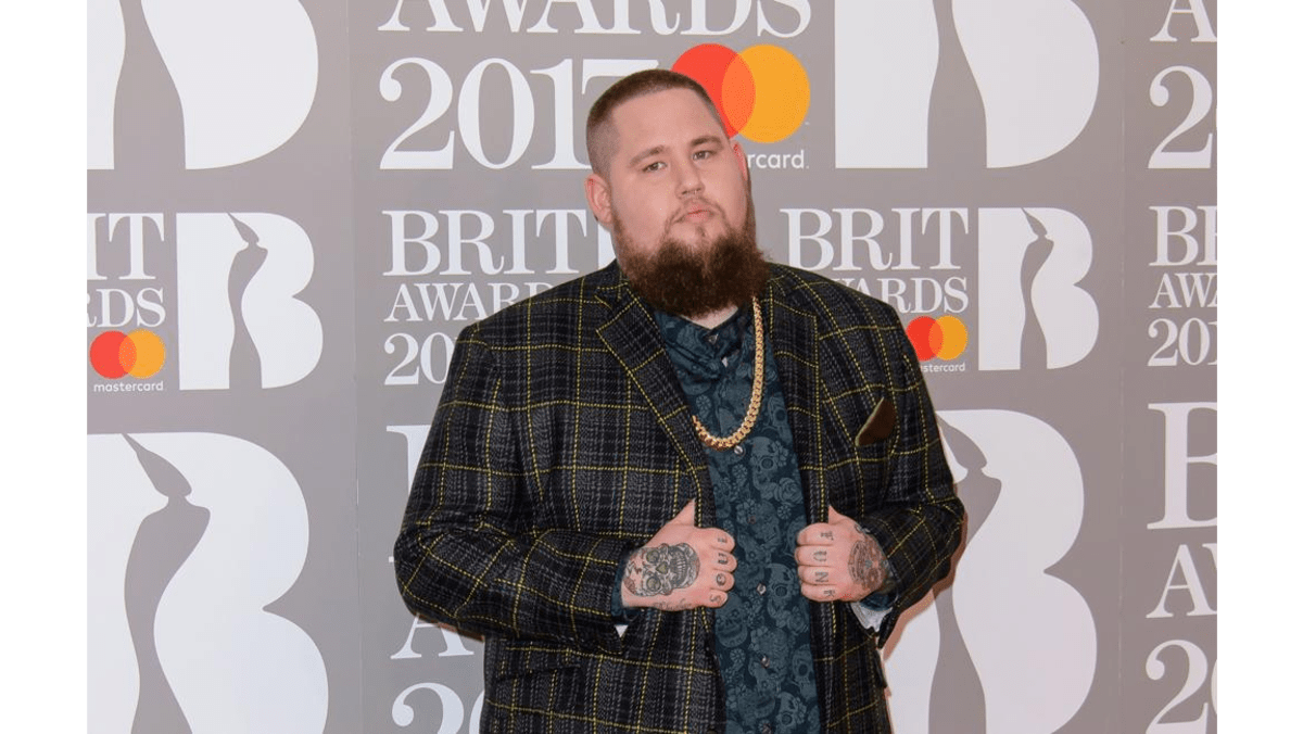 Rag n Bone Man to become father 8days