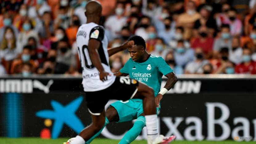 Football:
Real Madrid stage late comeback to win at Valencia Football:
Real Madrid stage late comeback to win at Valencia