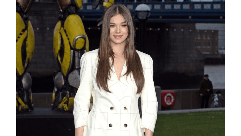 Bumblebee director 'had' to have Hailee Steinfeld play Charlie